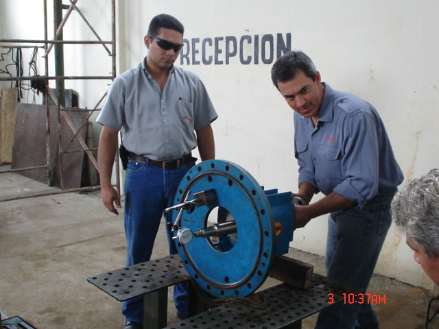 Inspeccion Bomba Centrifuga Refineria Barrancabermeja - Colombia.